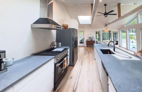Accord Maison | BoHo Farm House with heated pool