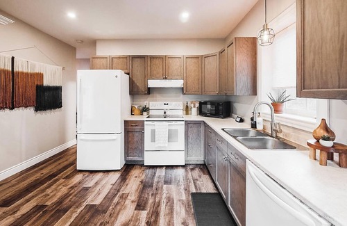 New Denmark Maison | Boho Haven | 3BR House | Quiet & Peaceful