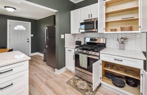 Peoria Maison | Boho Heights Hideaway: Spacious 4 BR - 2 BA - NEWLY REMODELED! Fully Fenced!