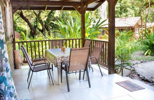 Cedros Cabine | Boho lodge Montezuma l&l