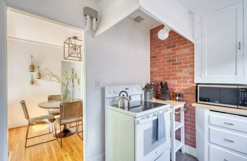 Alberta Arts District Maison | Boho Vibes | Alberta 2BR Coffee + Culture