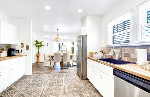 Norwood Maison | #BohoSleek: King Bed w/ Spa Shower & Park Views- Near Downtown & Top Golf & BJCC