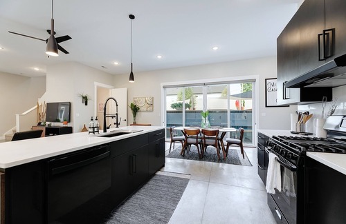 Veterans Park Villa | Boise Whitewater Villa 87 Degree Heated Year Round Pool! Pet Friendly