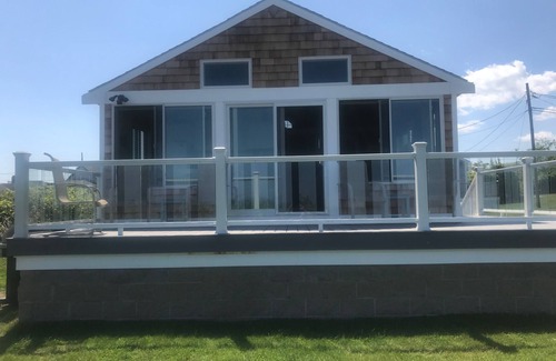 York Beach Cottage | Bold Ocean Front Cottage à Nubble light house