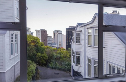 Wellington Maison | Bolton Executive Residence