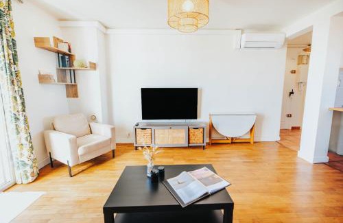 Toulouse East Appartement | BonAltitude - T3Bis - Sérénité, vue sur Pyrénées