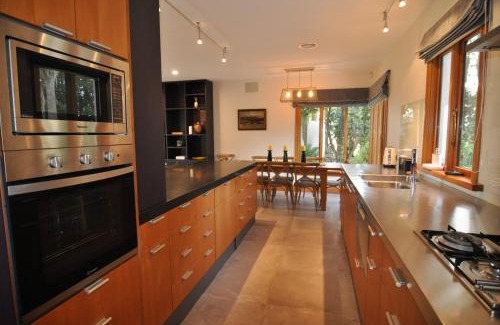 Christchurch Maison | BOND ESTATE LUXURY ACCOMMODATION