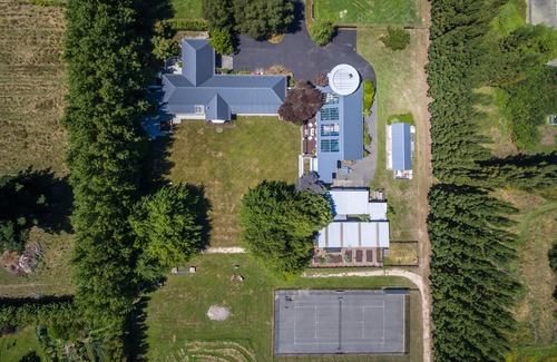 Christchurch Maison | Bond Estate Luxury Accommodation