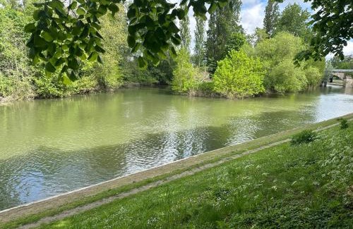 Poissy Appartement | Bonheur en Seine, Piscine, Vue Seine