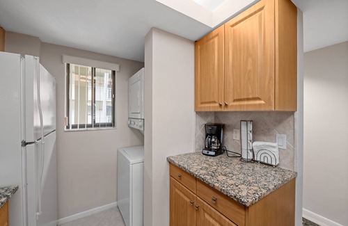 Bonita Bay Copropriété | Bonita Bay condo - beautiful view, nice pool, & private beach park!