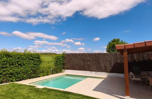 Valdetorres de Jarama Maison | Bonita casa con jardín y piscina