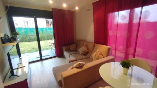 Bourg-Madame Appartement | Bonito apartamento con gran jardín