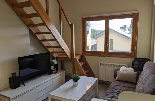 Villanua Appartement | Bonito y luminoso apartamento con wifi y chimenea Aizú - Villanúa