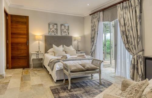 Trawal Lit Et Petit-Déjeuner | Bonne Chance Luxury Estate