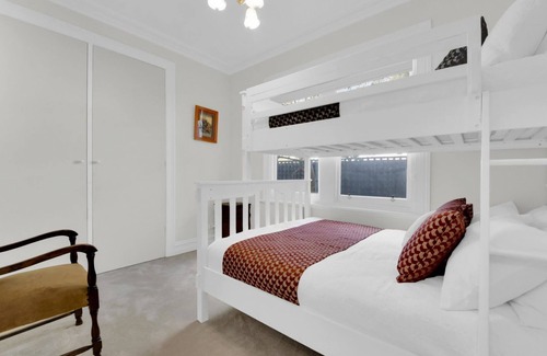 Bonnie Doon Maison | Bonnie Vibe - Spa bath, Sauna, Pool table,Wood Fireplace,Boat Parking,BBQ