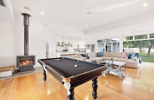 Bombira Maison | Bonnie View A Magnificently Luxurious Retreat