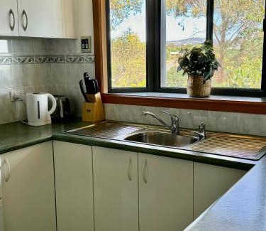 Clunes Maison | Bonnie Views Cottage