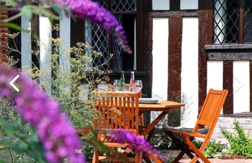 Goodnestone Maison | Bonnington Cottage by Bloom Stays
