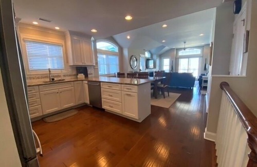 Sea Isle City Maison | NOUVELLE CONSTRUCTION 6 LITS, 4. 5 BAIN AVEC UNE SALLE DE BONUS ET ASCENSEUR !!