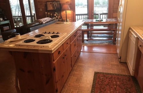Panola Cabine | BOOK 4 ALABAMA FOOTBALL GAMES/AMAZING TWO STORY LOG CABIN/NEAR TOMBIGBEE RIVER