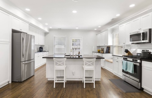 Petworth Maison | Book with us ⭐️3 bd 2.5 ba in Historic Washington DC Home