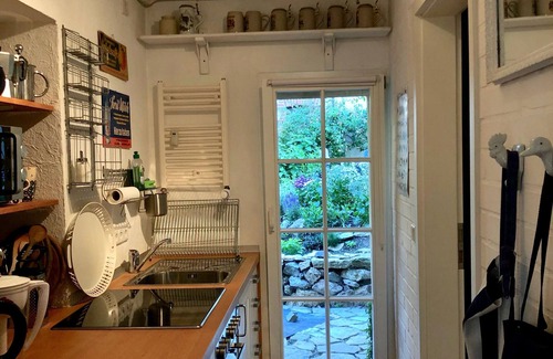 Wethen Appartement | Invitation à s'éteindre, à se détendre, à se détendre et à laisser le monde dehors