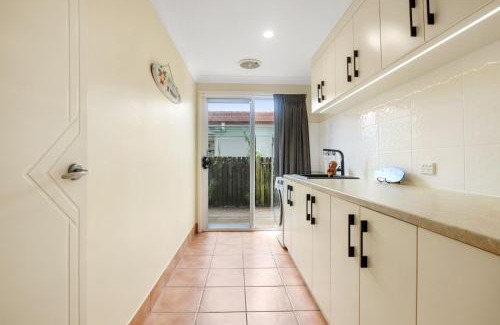 Golden Beach Maison | Booker Parade 22 Golden beach