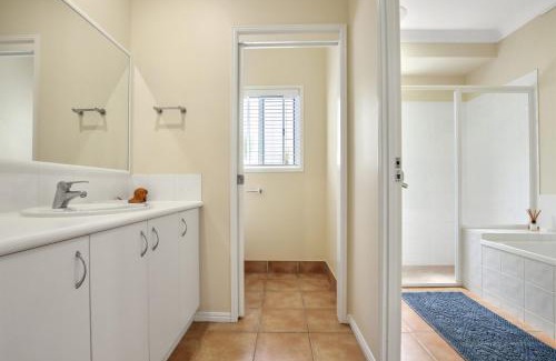 Golden Beach Maison | Booker Parade 22 Golden beach