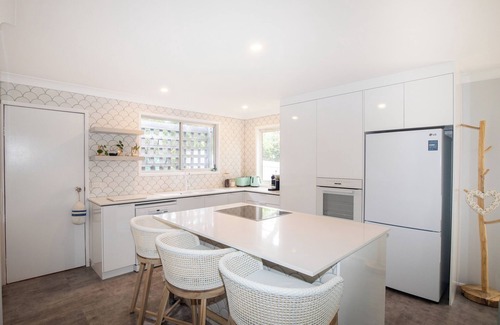 Point Lookout Maison | Boondi - beautiful lowset home, walk to everything