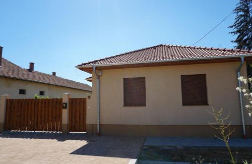 Szentes Appartement | Boróka 2 Vendégház