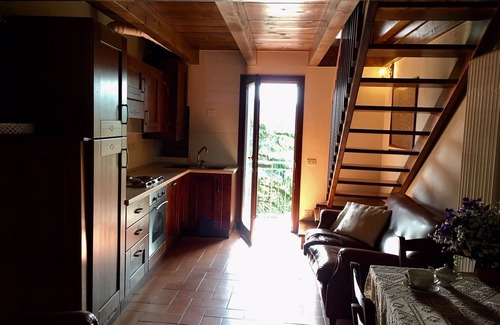 Loiano Appartement | Borgo Anconella-Maison de vacances dans un village calme sur les collines toscanes et émiliennes