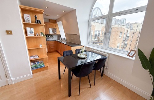 Newington Appartement | Borough 3-bedroom Apt with clear view at The Shard