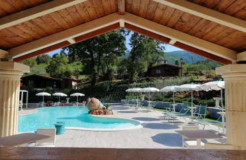 Sant'Andrea del Garigliano Chalet De Ski | Bosco D'Olmi Country House-Beccaccia