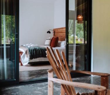 George Maison | Boshuis Farm Stay