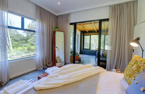 George Maison | Boshuis Farm Stay