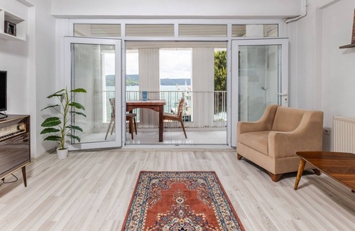 Sariyer Appartement | Bosphorus View Dreamy Mansion Right by Sea