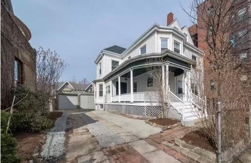 Upham's Corner Maison | Boston Monadnock Properties