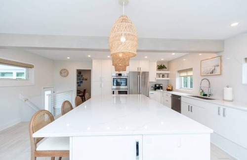 Revere Maison | Boston's Beach Home: Pool, 1min to Beach, Pet +