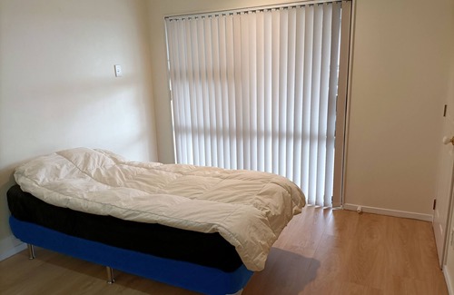 The Gardens Maison | Botanic Gardens Rooms Close to Airport