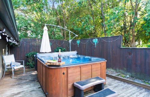 Richmond Heights Maison | Botanical HideAway Taupo
