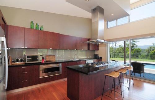 Upper Kangaroo River Maison | Bottlebrush Lodge Great views and a pool
