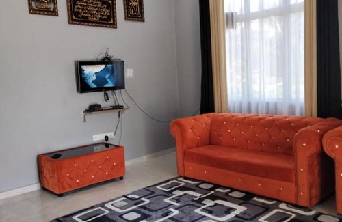 Kota Bharu Maison | Bougainvillea homestay