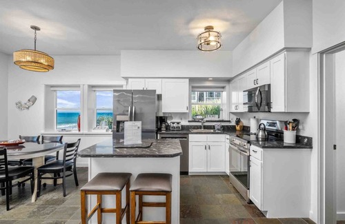 Lincoln Beach Maison | Boundless Ocean Views From Home and Hot Tub, Pet Friendly, Private Deck, Fireplace, Steps to Beach
