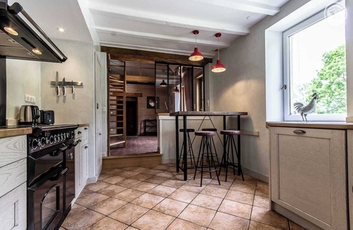 Charette Maison | Bourgogne Détente - "La Longère de Varennes" (The Longère of Varennes)