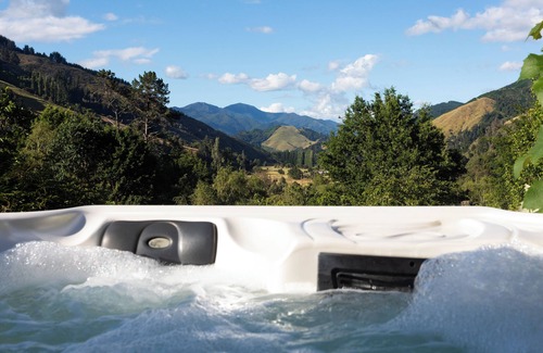 Woodstock Cottage | Boutique accommodation in the Motueka Valley
