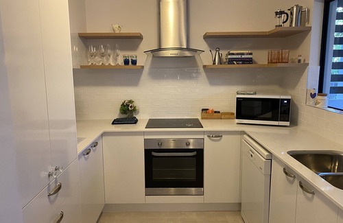 Paddington Appartement | Boutique apartment w/large courtyard- 5min walk to Rosalie Village cafes & deli