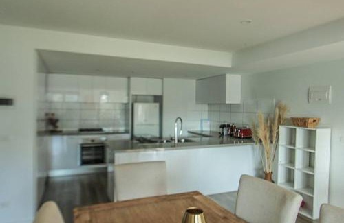 Heidelberg Heights Appartement | Boutique Heidelberg Heights 2BR apartment - G01