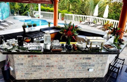 Tres Rios Appartement | Boutique Hotel, 5 minutes from the beach, has 5 Villas, & is great for families.