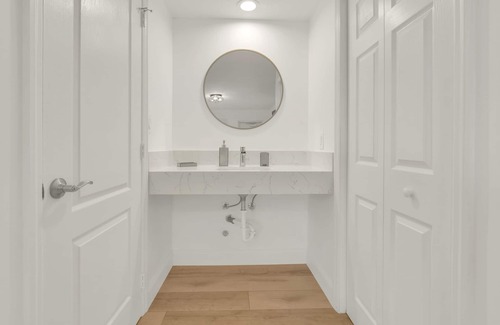 Deerfield Beach Hôtel | Boutique Hotel King Room 1 Block from the Beach!