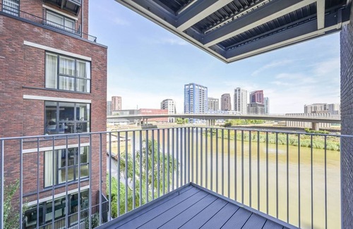 East Ham North Appartement | Boutique London Apartmemt | O2, Excel, Canary Wharf
